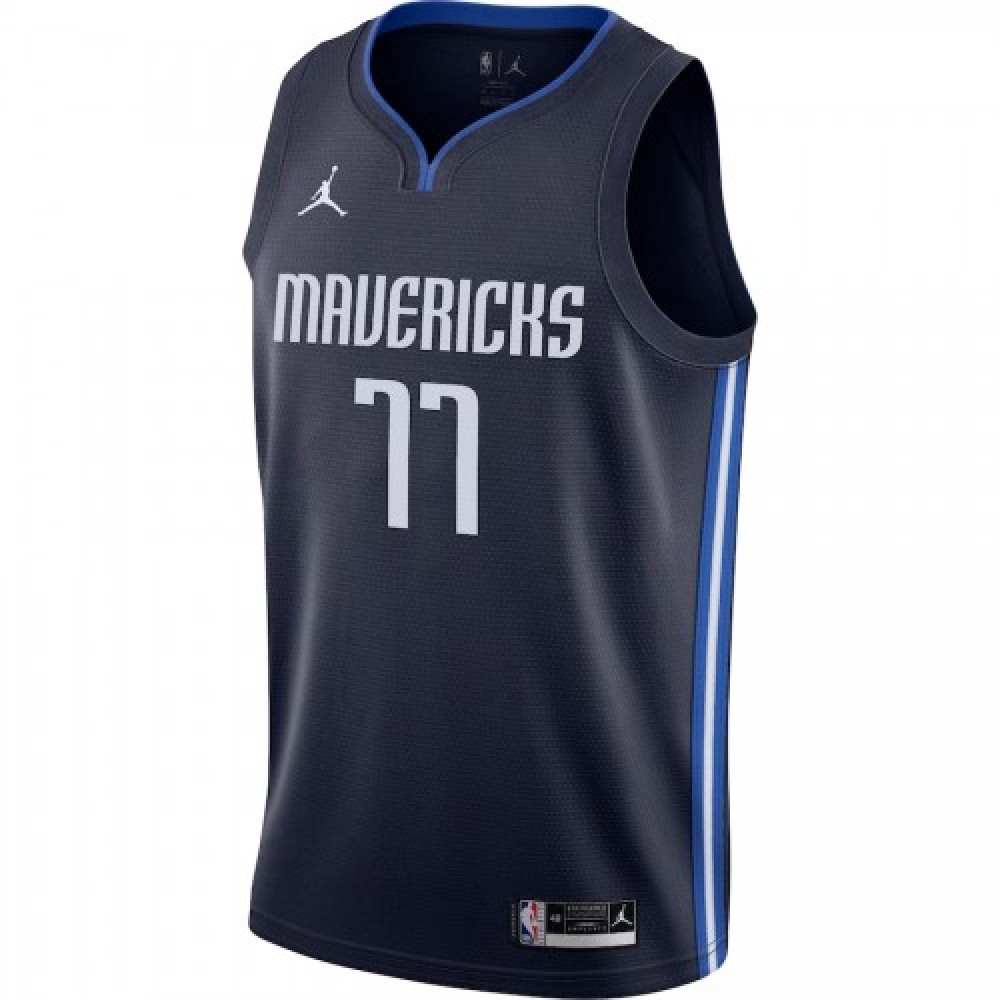 Men's Dallas Mavericks Luka Doncic #77 Jordan Navy 2020/21 Swingman Jersey - Statement Edition - Image 2